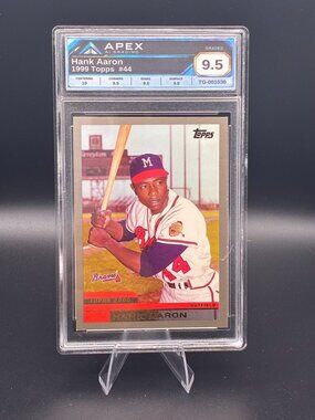 1999 Topps #44 Hank Aaron Atlanta Braves APEX AI Graded 9.5